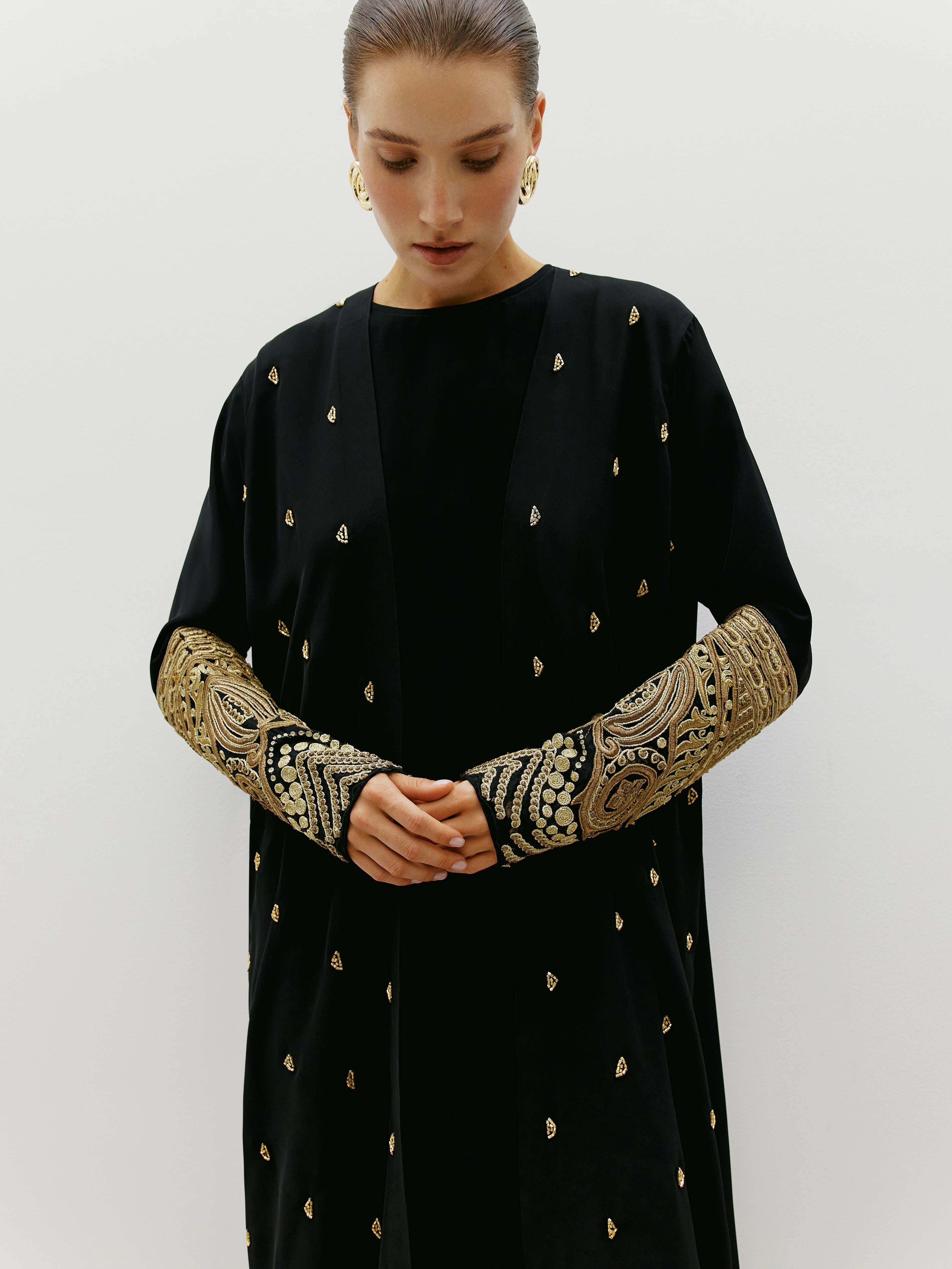 Ethnic Gold Cord Sleeve Embroidery Abaya
