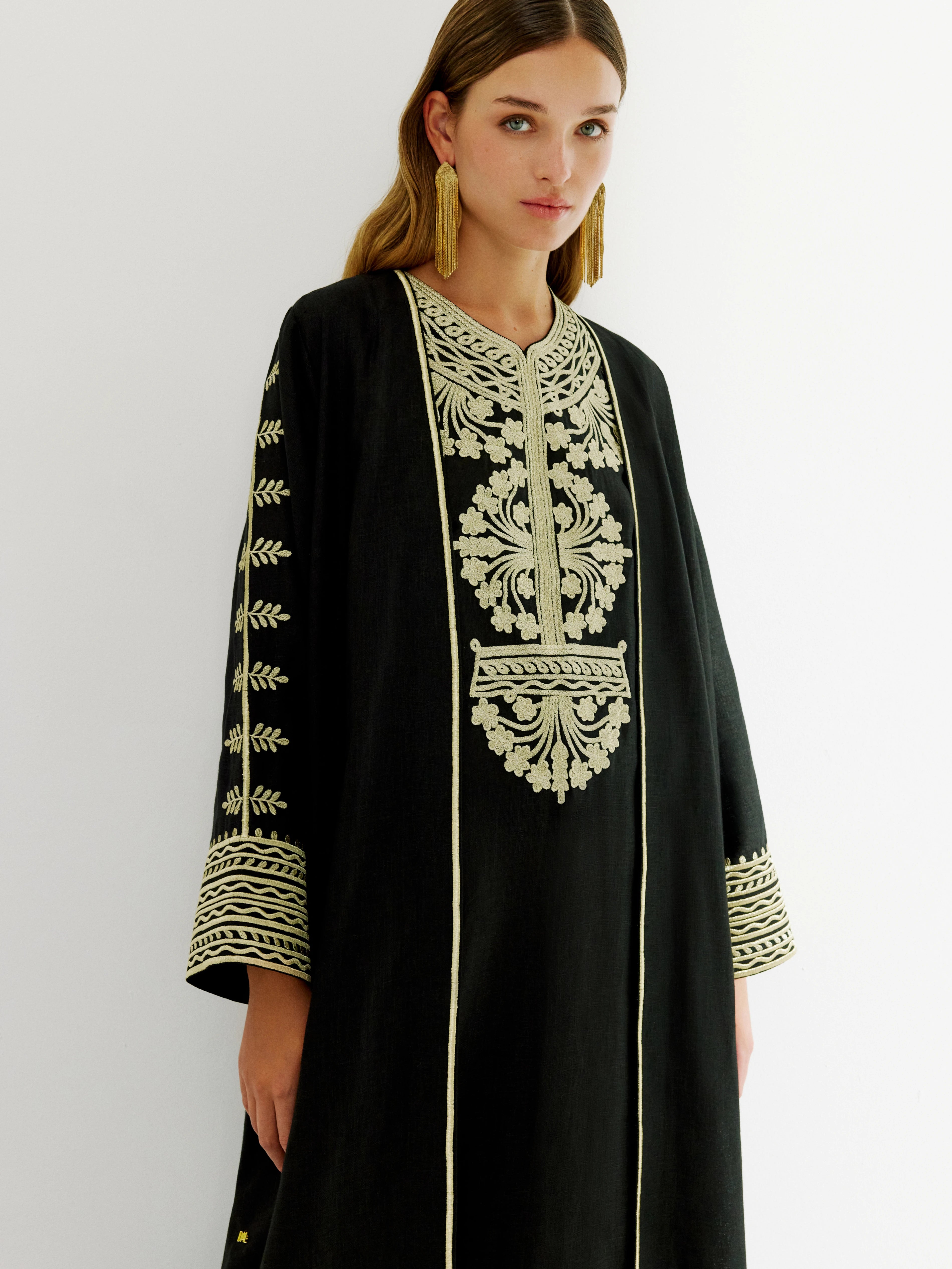 Oriental Embroidery Set (Black)