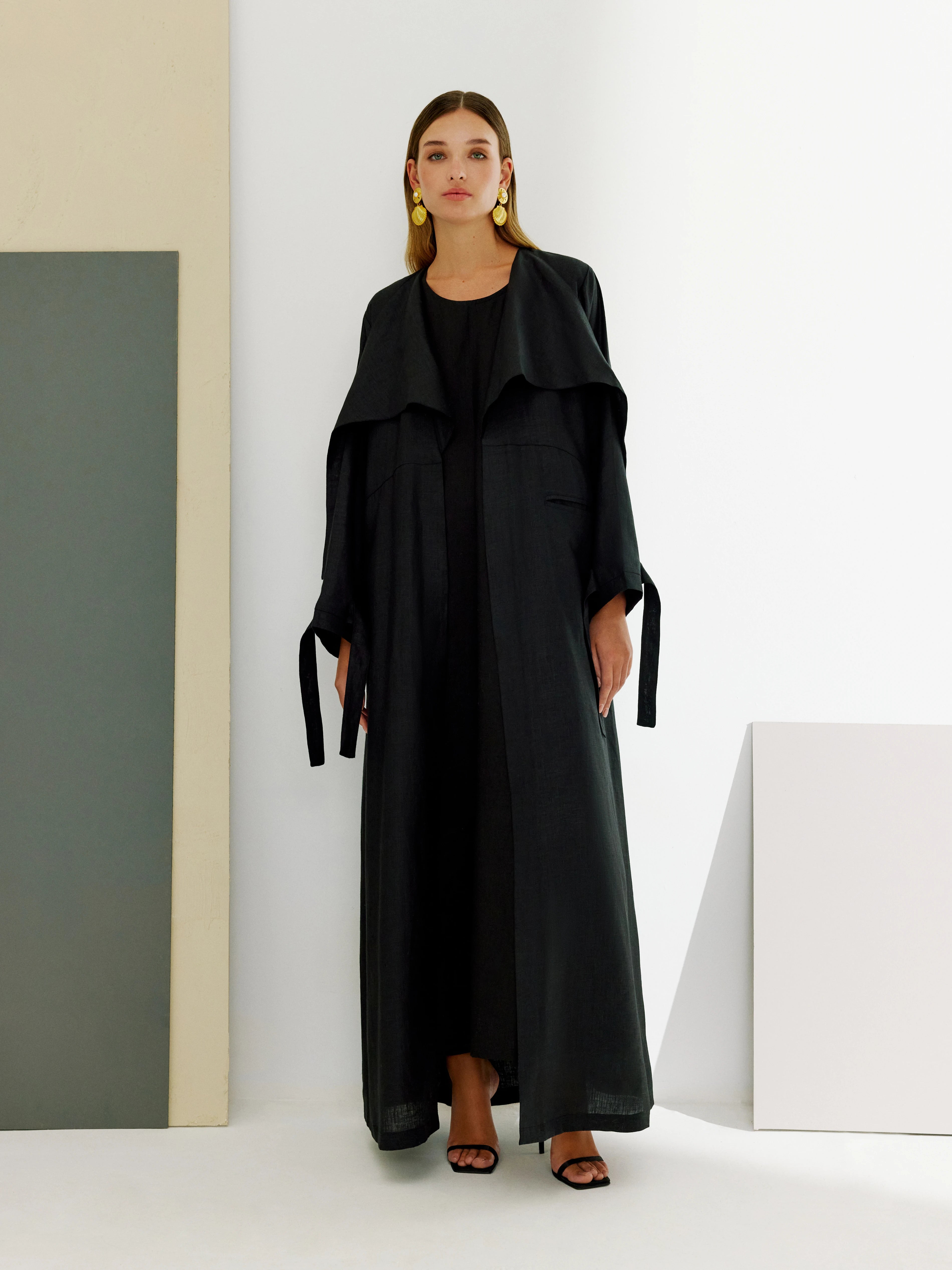 Linen Coat with Side Sleeve Knots (black)