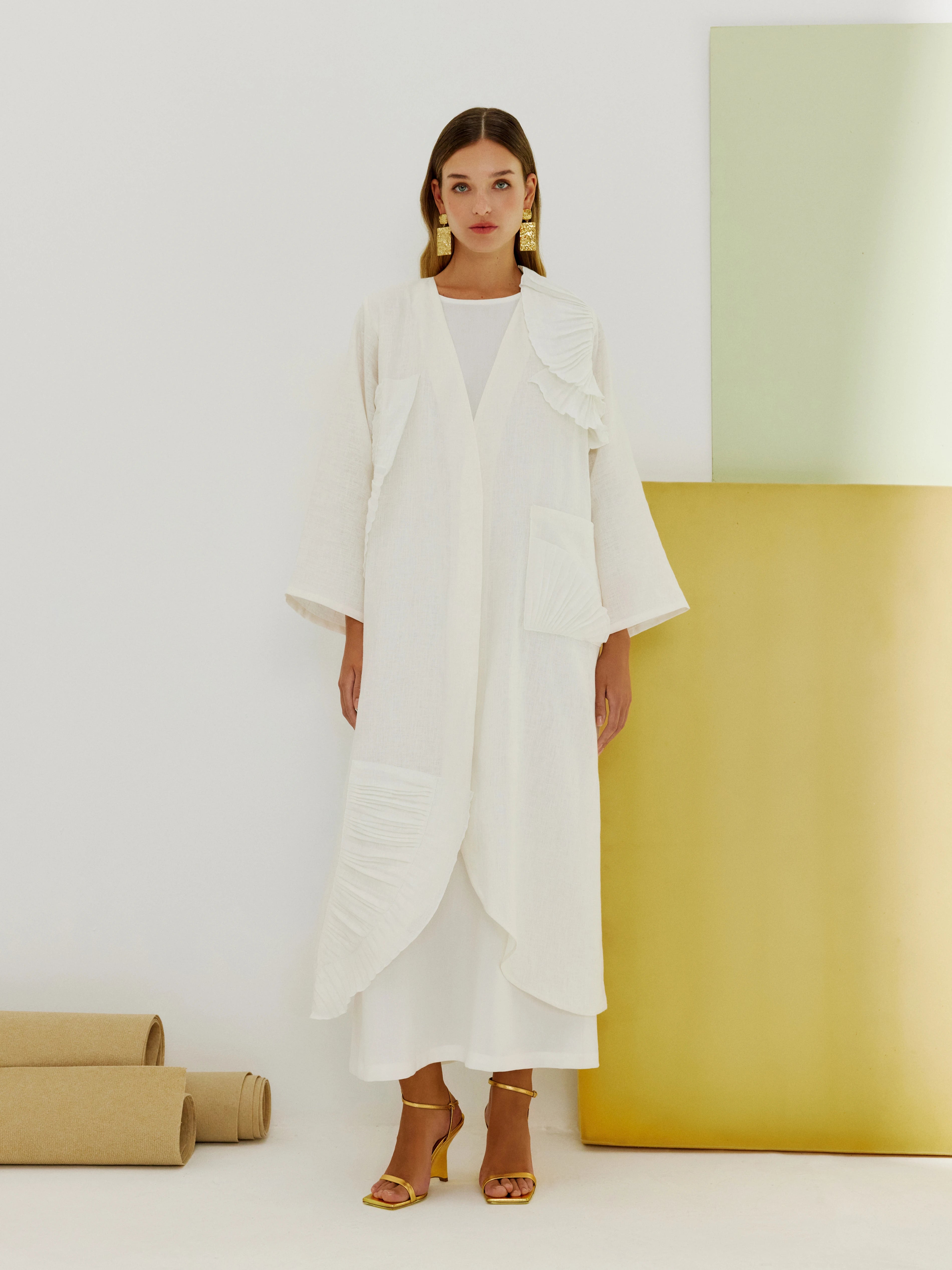 Round Cut Fan Linen Abaya (white)