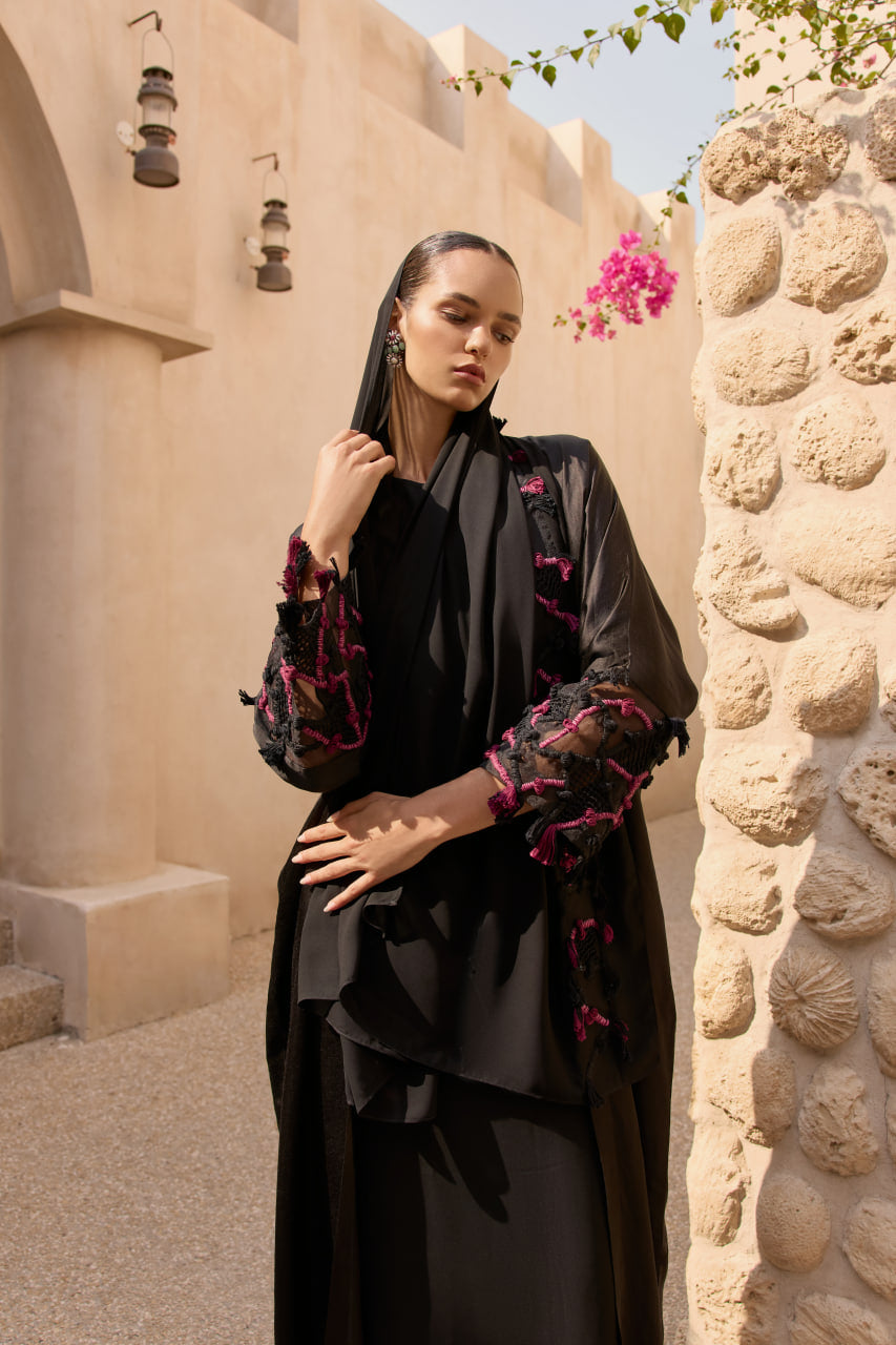 Ward Noir Abaya